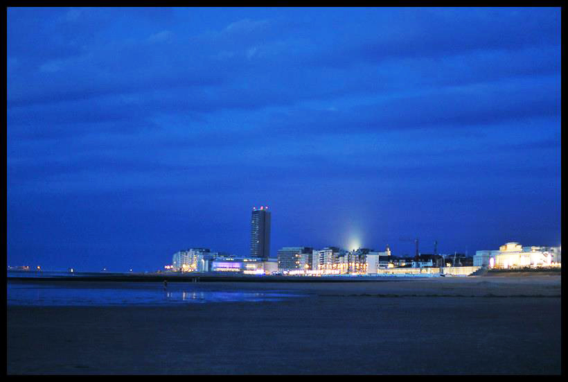 Ostend_by_night